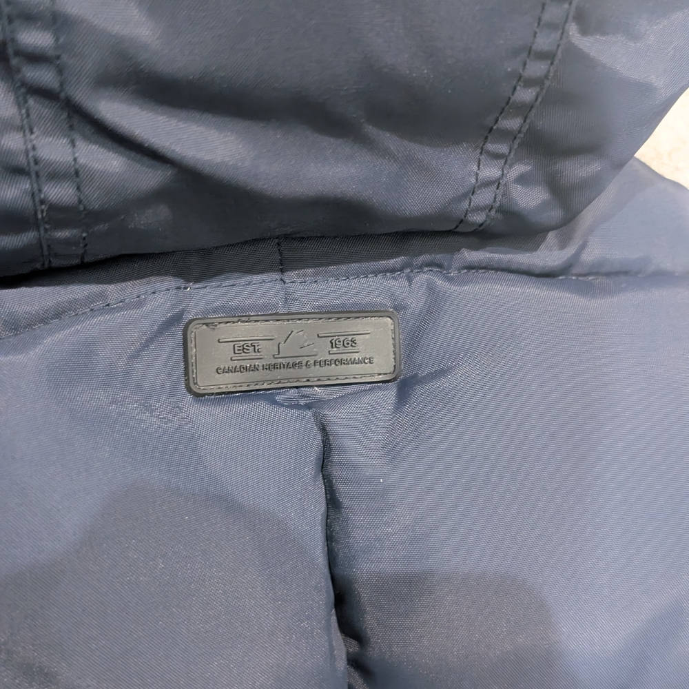 EUC Pajar Girls Navy Puffer Coat with Faux Fur Hood - Picture 9 of 10